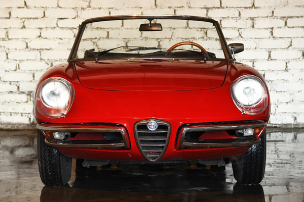 Alfa Romeo Spider 1967 - Naples Car Rent