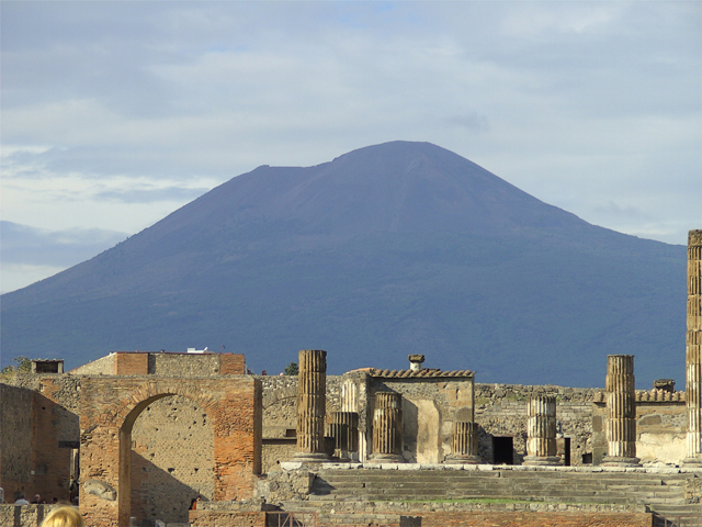 Visit Pompeii ruins by convertible car